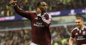 Aston Villa vence o Manchester City e impõe primeira derrota na Premier League