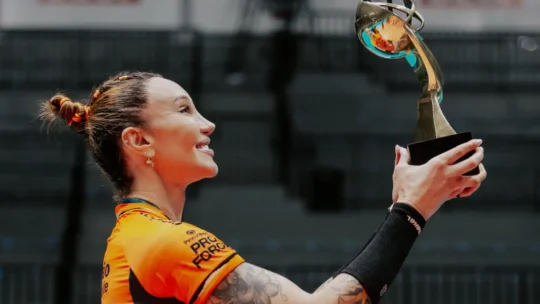 Justiça Desportiva revoga liminar, e Tifanny fica impedida de jogar pelo Osasco